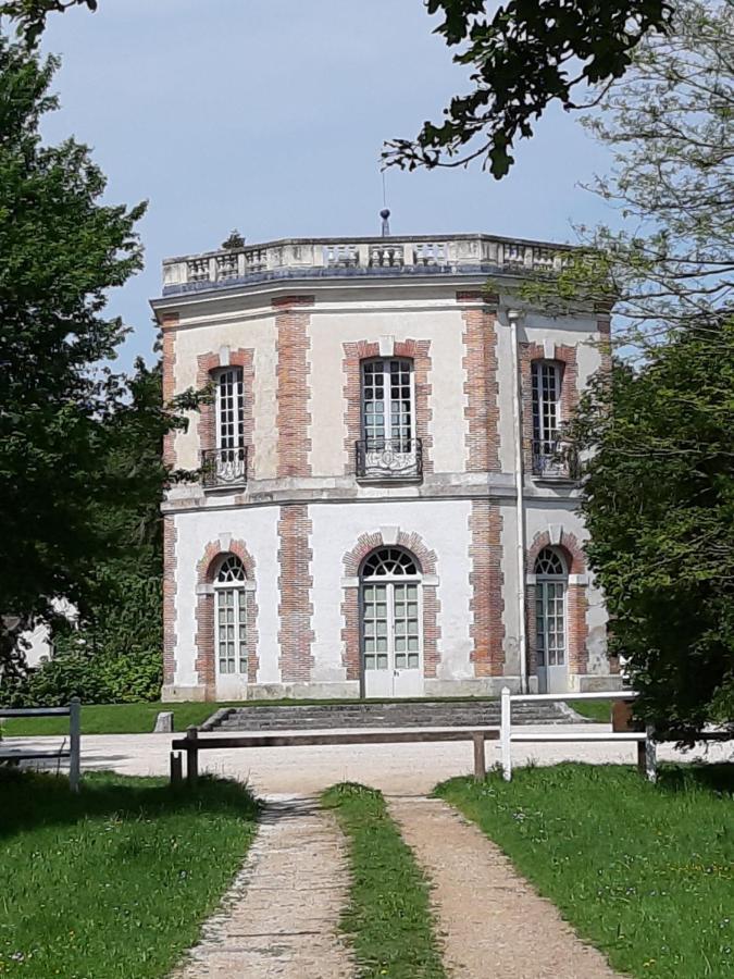 Bed and Breakfast La Grange Des Lisieres Rouvres  Zewnętrze zdjęcie